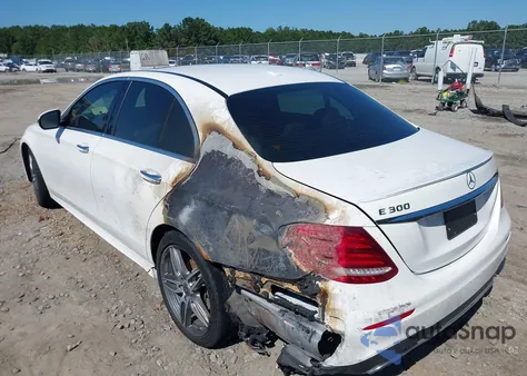 2018 Mercedes-Benz E 300 from USA, damaged, VIN WDDZF4JBXJA331893